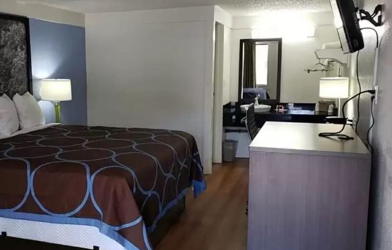 Super 8 By Wyndham Asheville/Biltmore Extérieur photo