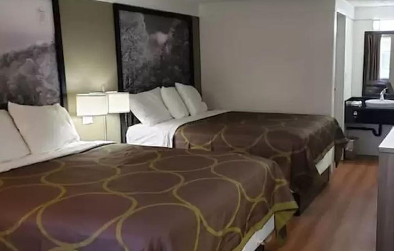 Super 8 By Wyndham Asheville/Biltmore Extérieur photo