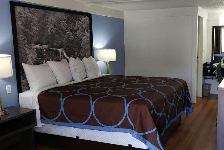 Super 8 By Wyndham Asheville/Biltmore Extérieur photo