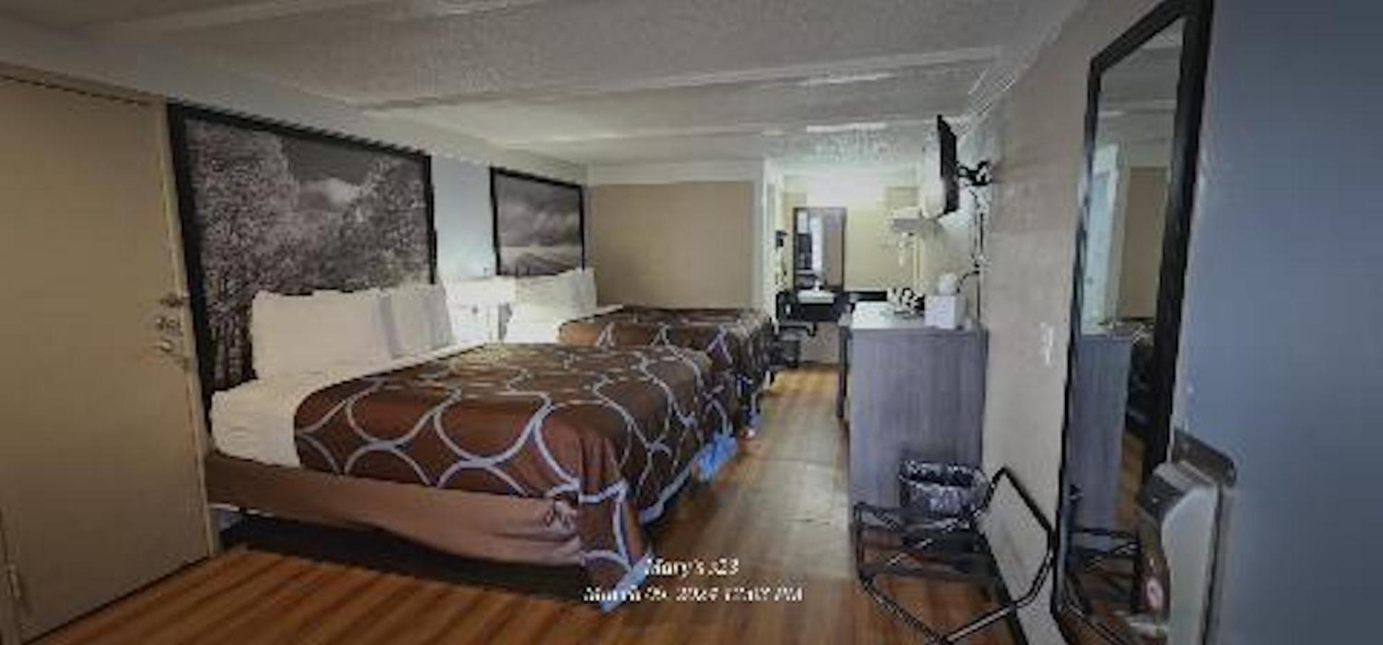 Super 8 By Wyndham Asheville/Biltmore Extérieur photo